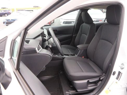 Used 2024 Toyota Corolla LE FWD image 8