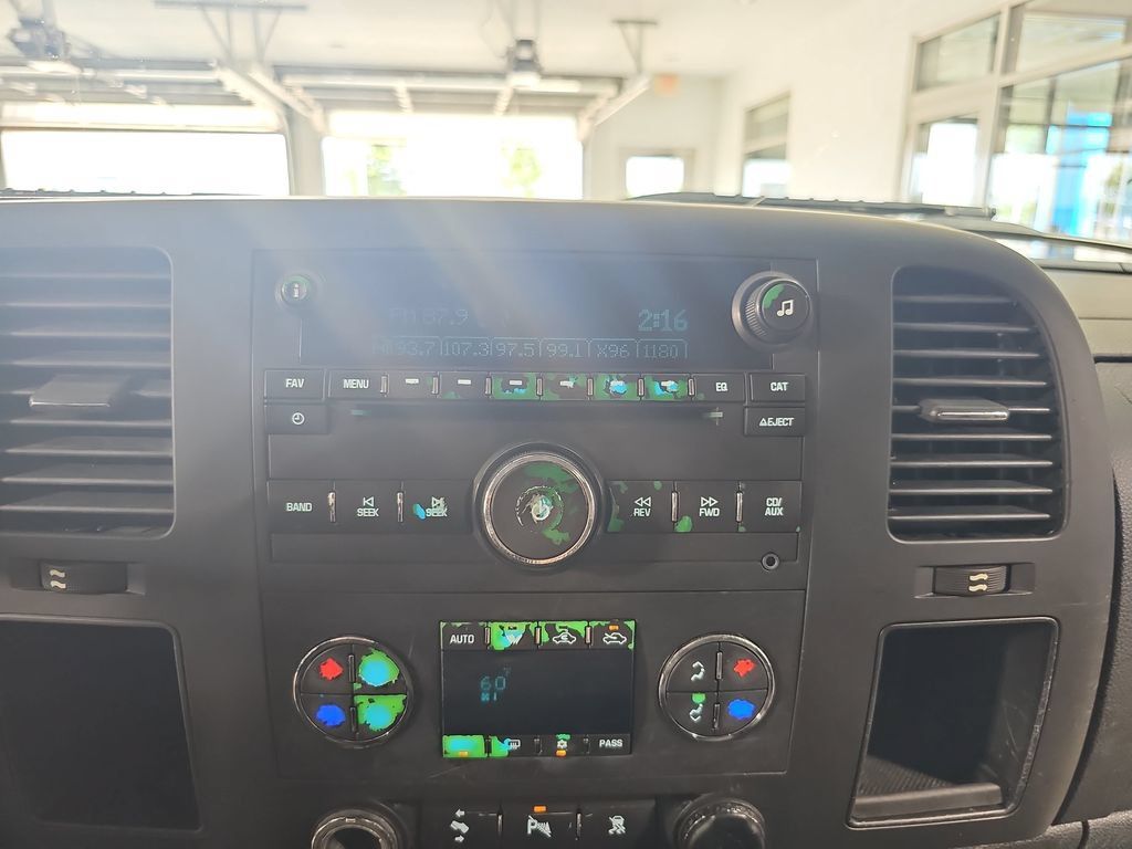 Used 2011 Chevrolet Silverado 1500 LT w/ All-Star Edition RWD image 25