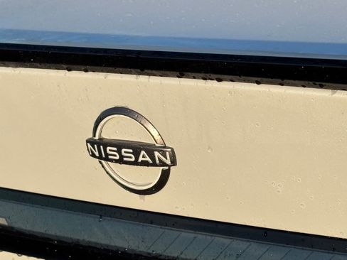 New 2026 Nissan Sentra SR w/ SR Premium Package FWD image 8