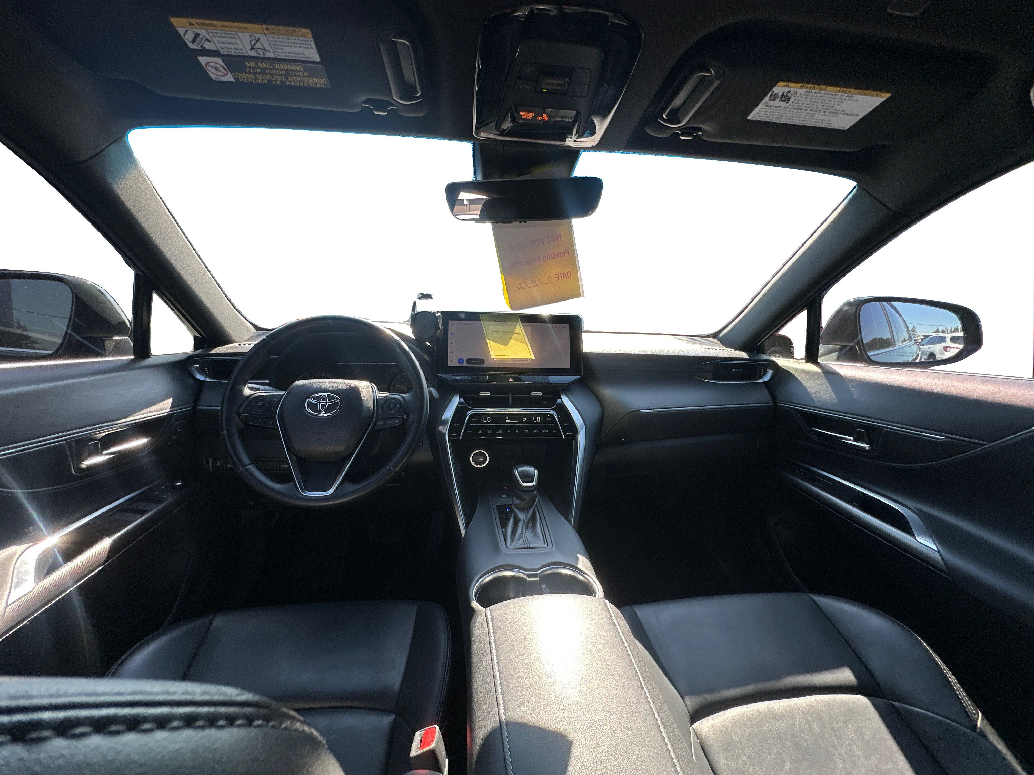 Used 2023 Toyota Venza XLE AWD/4WD image 12
