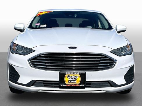 Used 2020 Ford Fusion SE FWD image 3