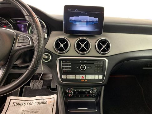 Used 2019 Mercedes-Benz GLA 250 4MATIC image 26