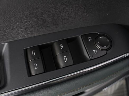 New 2026 GMC Acadia AT4 w/ Luxury Package image 17