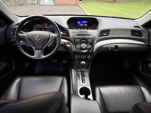 Used 2017 Acura ILX FWD image 10