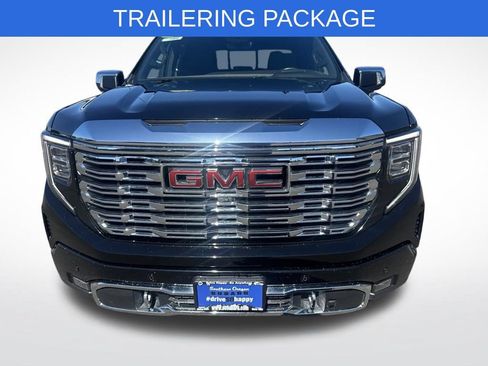 Used 2023 GMC Sierra 1500 Denali w/ Denali Reserve Package AWD/4WD image 2