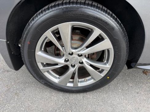 Used 2015 INFINITI QX60 AWD w/ Premium Plus Package image 13