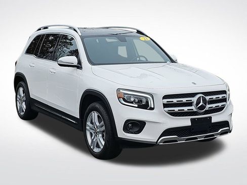 Used 2023 Mercedes-Benz GLB 250 4MATIC image 3