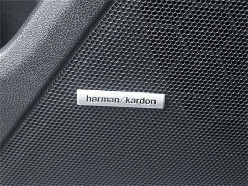 New 2025 Subaru Crosstrek 2.5i Limited w/ Popular Package #3A image 16