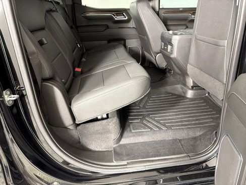 Used 2023 Chevrolet Silverado 1500 LT w/ Z71 Off-Road Package image 15