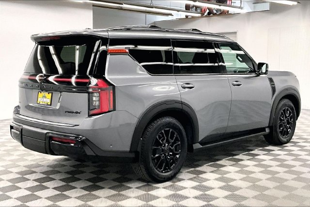 Used 2025 Nissan Armada PRO-4X AWD/4WD image 13
