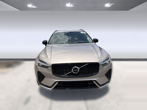 Used 2024 Volvo XC60 B5 Ultimate AWD/4WD image 6