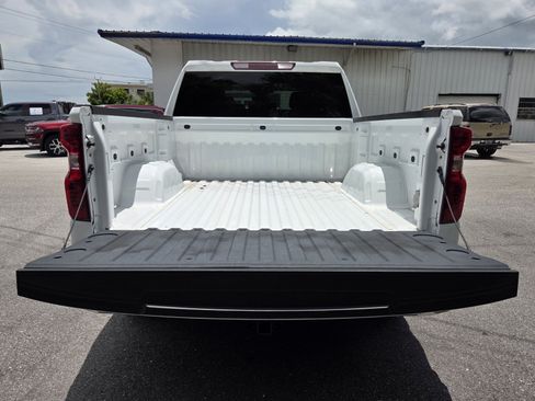 Certified 2022 Chevrolet Silverado 1500 LT AWD/4WD image 13