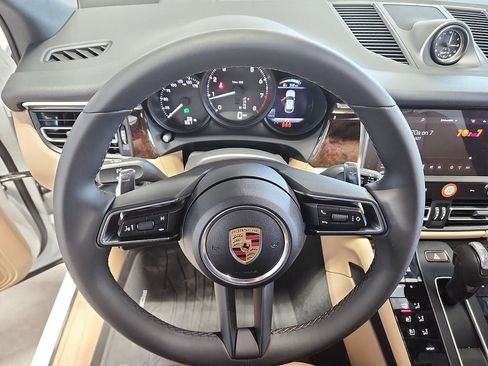New 2026 Porsche Macan AWD/4WD image 19