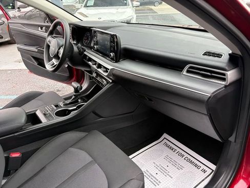 Used 2024 Kia K5 LXS image 19