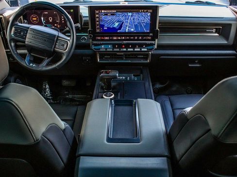 Used 2024 GMC Hummer EV 3X w/ Extreme Off-Road Package AWD/4WD image 37