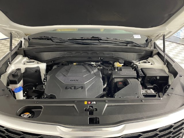 Used 2022 Kia Telluride SX w/ Towing Package AWD/4WD image 24