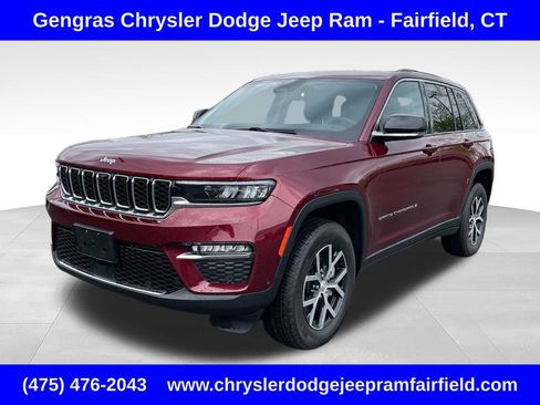 Certified 2023 Jeep Grand Cherokee Limited w/ Luxury Tech Group II AWD/4WD image 3