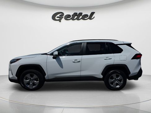Used 2024 Toyota RAV4 XLE FWD image 7