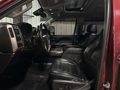 Used 2015 GMC Sierra 2500 Denali w/ Duramax Plus Package image 32