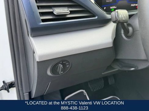 Certified 2023 Volkswagen Taos SE AWD/4WD image 32
