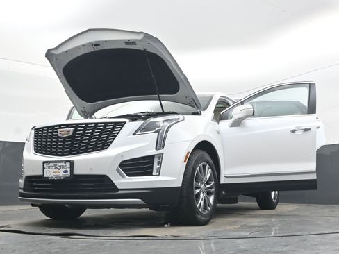 Used 2023 Cadillac XT5 Premium Luxury image 41
