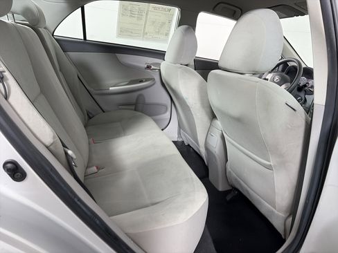 Used 2012 Toyota Corolla LE image 36