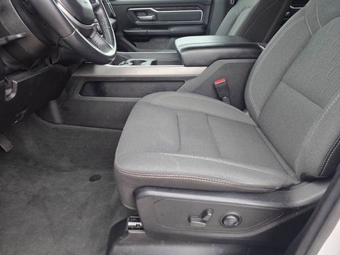 Used 2022 RAM 1500 Big Horn AWD/4WD image 10