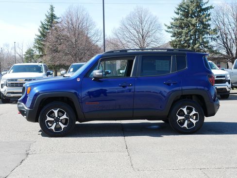 Used 2019 Jeep Renegade Trailhawk image 4