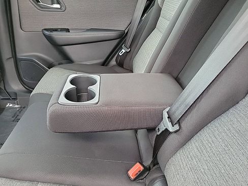 Certified 2022 Nissan Rogue SV image 18