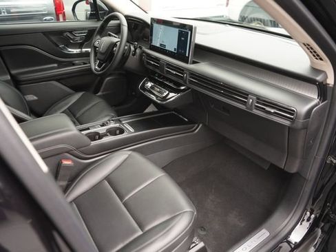 Used 2024 Lincoln Corsair FWD w/ Equipment Group 101A image 17