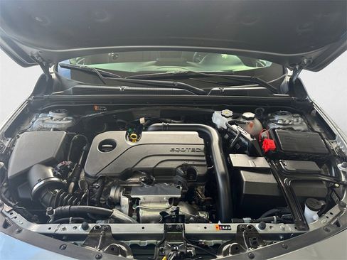 Used 2024 Chevrolet Malibu LT image 14