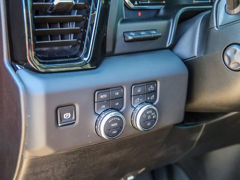 New 2025 GMC Sierra 1500 AT4 w/ AT4 Premium Package AWD/4WD image 68