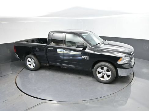 Used 2024 RAM 1500 Classic SLT AWD/4WD image 31