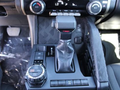 Used 2024 Toyota Tacoma TRD Off-Road AWD/4WD image 28