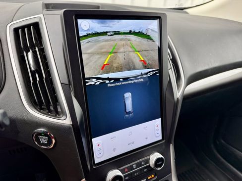 Used 2024 Ford Edge SE w/ Black Appearance Package image 23