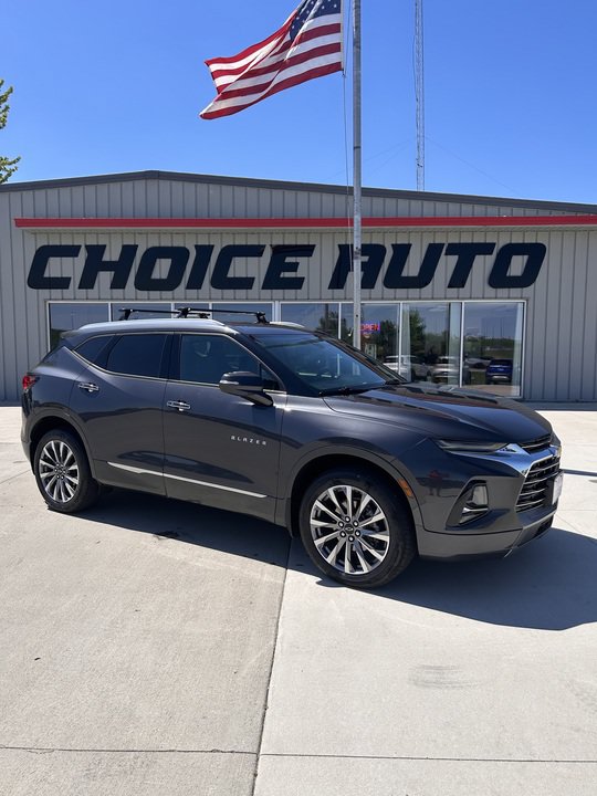 Used 2022 Chevrolet Blazer Premier FWD image 2