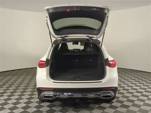 Used 2026 Mercedes-Benz GLC 300 4MATIC image 35
