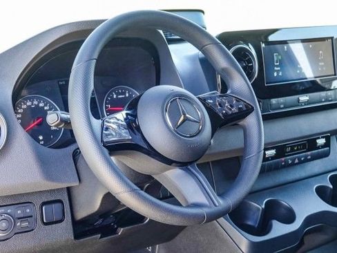 New 2025 Mercedes-Benz Sprinter 2500 image 7