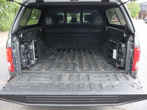 Used 2016 Ford F150 XLT w/ Equipment Group 302A Luxury AWD/4WD image 15