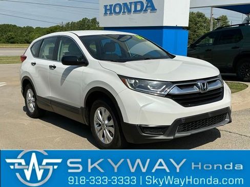 Used 2019 Honda CR-V LX image 1
