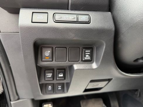 Used 2023 Nissan Frontier PRO-4X AWD/4WD image 12