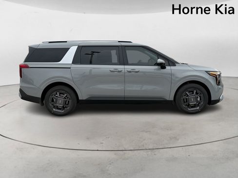 New 2026 Kia Carnival EX image 3