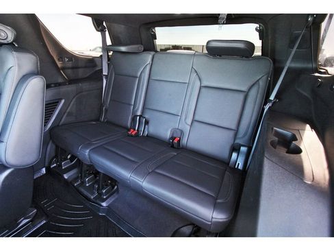 Used 2021 Chevrolet Tahoe Z71 w/ Z71 Signature Package image 13