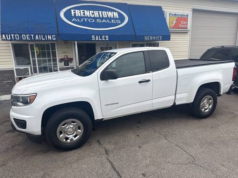 Used 2015 Chevrolet Colorado W/T RWD image 3