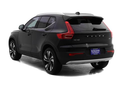 New 2025 Volvo XC40 B5 Ultra w/ Protection Package Premier image 5