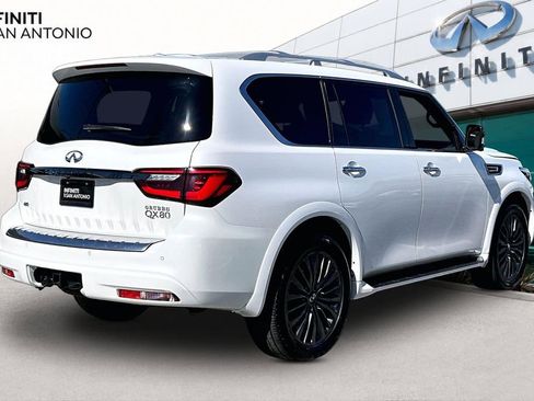 Certified 2024 INFINITI QX80 Sensory AWD/4WD image 2