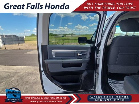 Used 2019 RAM 1500 Warlock AWD/4WD image 13