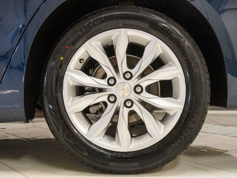 Used 2021 Chevrolet Malibu LT FWD image 32