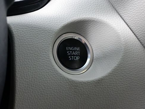 Used 2022 Toyota Corolla Cross LE FWD image 21