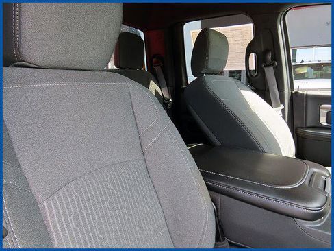 Certified 2021 RAM 1500 Classic Warlock w/ Warlock Decor Package AWD/4WD image 2
